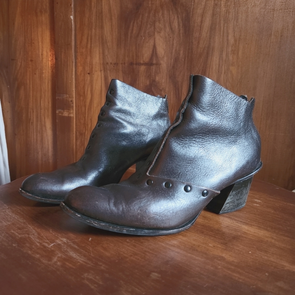 Studded Leather Bottie Handmade by Cydwoq